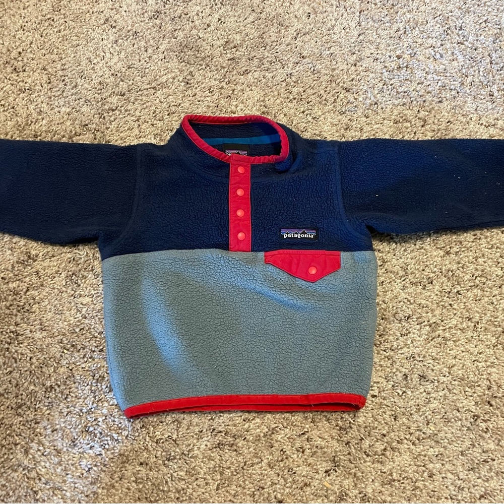Patagonia Synchilla 12-18 months. In great condition!